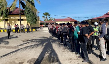 Puluhan-Personel-Polres-Kupang-Siaga-Penuh-Amankan-Libur-Imlek-2026