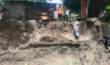 Bhabinkamtibmas-Polsek-Amarasi-Himbau-Evakuasi-Dini-Korban-Longsor-di-Kelurahan-Nonbes