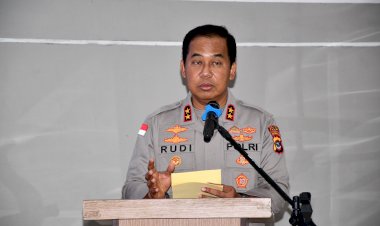 Kapolda-NTT-Pimpin-Apel-Siaga-Kamtibmas,-Tegaskan-Sinergi-“NTT-untuk-Indonesia”