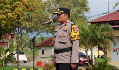 Pimpin-Apel-Jam-Pimpinan,-Wakapolres-Kupang-Tekankan-Tanggung-Jawab-dan-Keteladanan-Personel