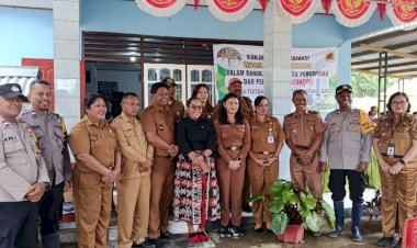 Polsek-Amarasi-Amankan-Kunjungan-Kerja-Wakil-Bupati-Kupang-di-Desa-Toobaun,-Fokus-Percepatan-Penurunan-Stunting