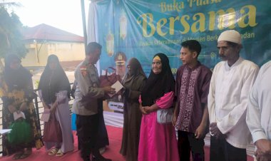 Ramadhan-Penuh-Kebersamaan,-Polres-Kupang-Buka-Puasa-Bersama-dan-Berbagi-Tali-Asih
