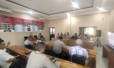 Tingkatkan-Kinerja-dan-Pelayanan,-Polres-Kupang-Ikuti-Anev-Mingguan-Bersama-Kapolda-NTT-secara-Daring