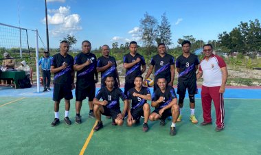 Hari-Pertama-Turnamen-Voli-Hari-Bhayangkara-ke-80-Polres-Kupang-Berlangsung-Meriah
