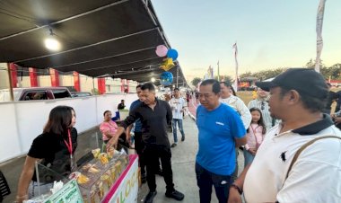 Kapolda-NTT-Sambangi-Bazar-UMKM-dan-Pasar-Murah-HUT-Bhayangkara-ke-80,-Ajak-Masyarakat-Ramaikan-Produk-Lokal
