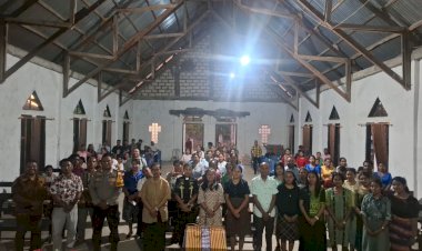 Tak-Hanya-Amankan-Ibadah,-Polsek-Fatuleu-Bekali-100-Pemuda-GMIT-dengan-Edukasi-Hukum