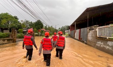 Pemerintah-Bergerak-Cepat-Tangani-Banjir-Kota-Padang