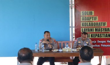 Pimpin-Anev-Bulanan-Bhabinkamtibmas,-Kapolres-Kupang-Tekankan-Prinsip-“Cegah-Sebelum-Terjadi,-Hadir-Sebelum-Dibutuhkan”