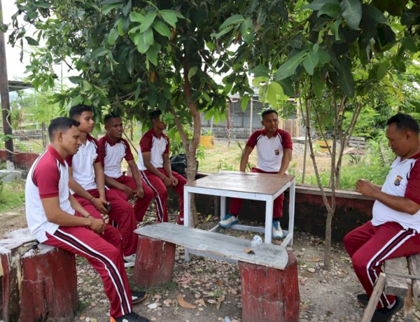 Nikmati Alam, Jaga Kekompakan: Polres Kupang Gelar Olahraga Bersama dan  Rekreasi di Ekowisata Tantya Sudhirajati