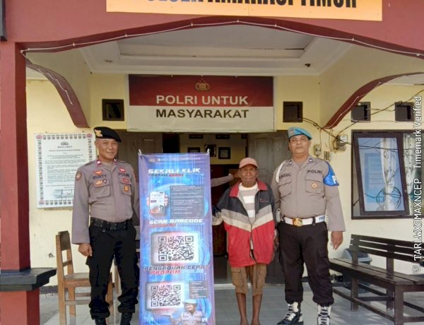 Dekatkan Layanan Pengaduan, Propam Polsek Amarasi Timur Sosialisasikan Barcode kepada  Warga