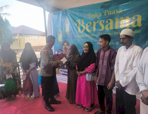 Ramadhan Penuh Kebersamaan, Polres Kupang Buka Puasa Bersama dan Berbagi Tali Asih