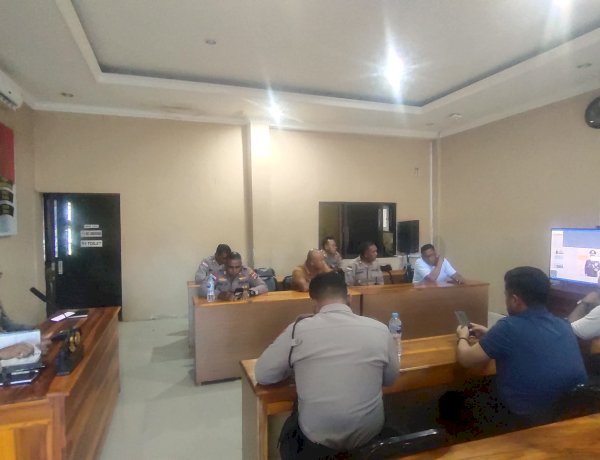 Wakapolres Kupang dan PJU Ikuti Reses Komisi III DPR RI Secara Virtual