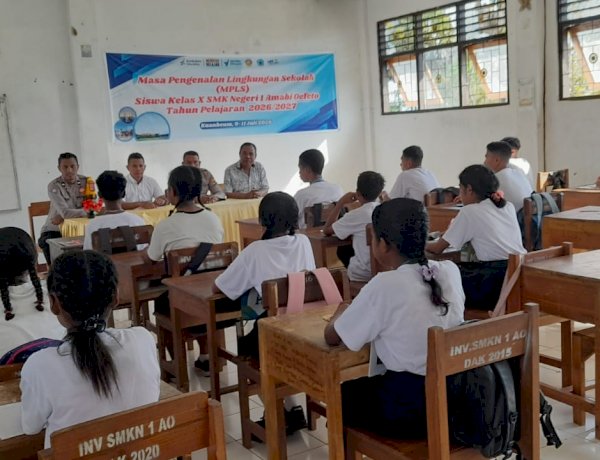 Polres Kupang Edukasi Bahaya Narkoba bagi Siswa Baru SMKN 1 Amabi Oefeto