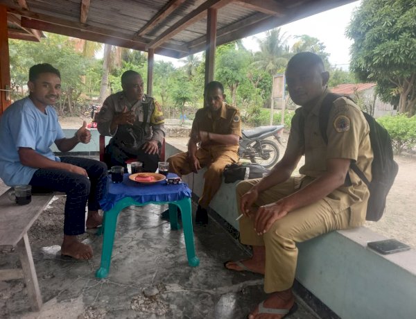 Bhabinkamtibmas Amarasi Timur Perkuat Pencegahan TPPO Melalui Sambang KRYD di Desa Pakubaun