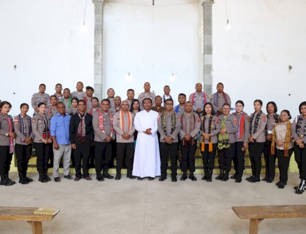 Cara Unik Polres Kupang Rawat Kamtibmas, Satukan Polisi Lintas Iman Lewat Paduan Suara dan Budaya Lokal