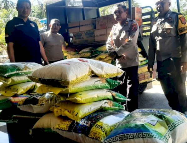 Satu Hati untuk Flores, Polsek Sulamu dan Fatuleu Antar Bantuan ke Posko Polres Kupang