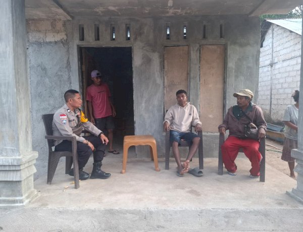 Cegah Karhutla, Bhabinkamtibmas Buraen Imbau Warga Tidak Membuka Lahan dengan Cara Dibakar