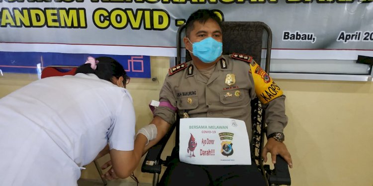 Akbp  Aldinan RJH Manurung SH SIK MSi ,ratusan kantong  darah personil  Polres Kupang untuk kemanusiaan