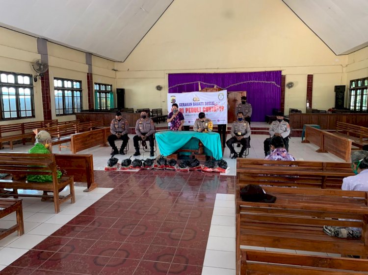 Polres Kupang, Salurkan Bantuan Paket  Sembako Melalui Rumah Ibadah