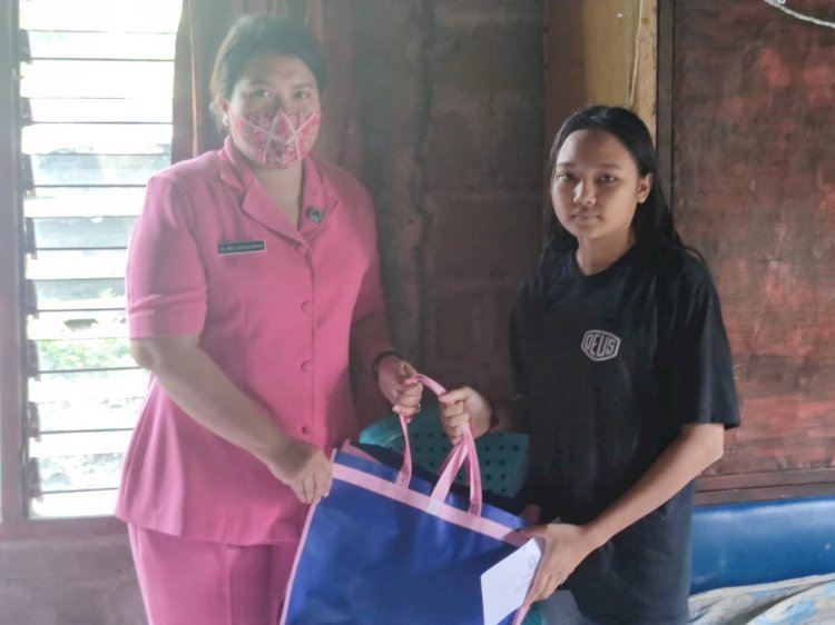 Haru Presy, Siswi Berprestasi yang Hidup Sebatangkara di kunjungi Kapolres Kupang