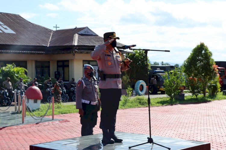 Kapolres Kupang Pimpin Apel Gelar Pasukan Operasi Ketupat Turangga 2022