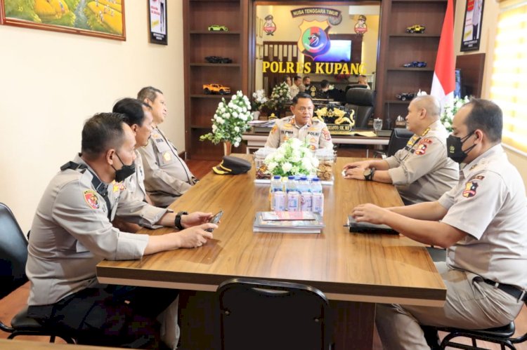 Tim As  Logistik Mabes Polri Melakukan Supervisi di Wilayah Polres Kupang