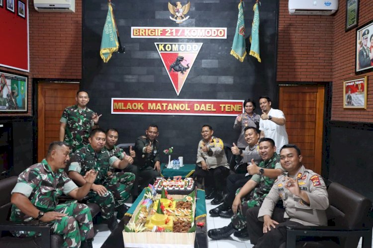 TNI-POLRI Solid, Bravo ! Pekikan Keakraban Komandan Brigif 21 Komodo Menyambut Kedatangan Kapolres Kupang