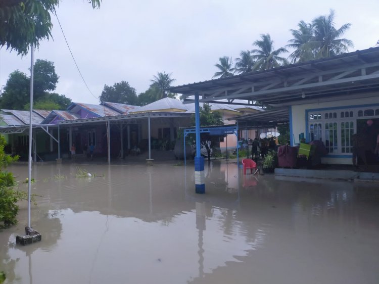 Dua Hari Diguyur Hujan Lebat, 47  rumah di Kelurahan Oesao Terendam Banjir
