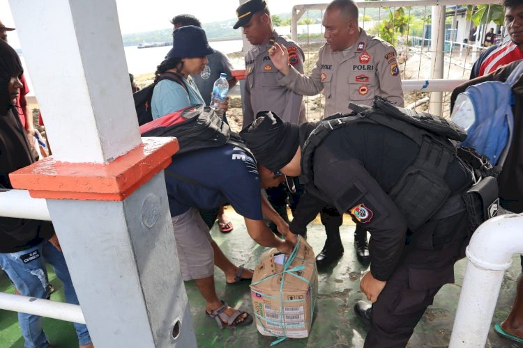 Gelar Operasi Miras, Polres Kupang Sita Ratusan Liter Moke