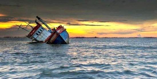 Patah Kemudi, Kapal Pencari Teripang Tenggelam di Kabupaten Kupang