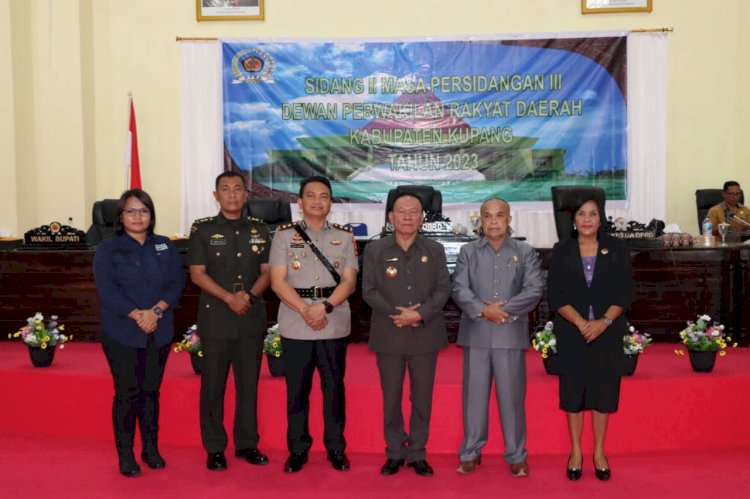 Kapolres Kupang Turut Hadir Dalam  Acara Penutupan Sidang II Masa Persidangan III DPRD Kabupaten Kupang