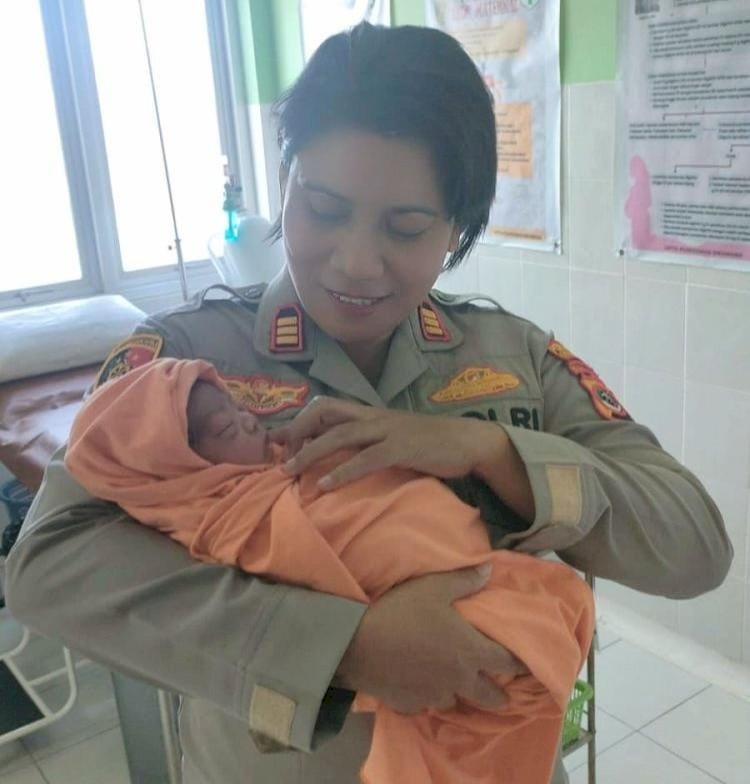 Viral !!! Seorang Bayi Laki-laki Ditemukan di Kelurahan Sikumana Kota Kupang