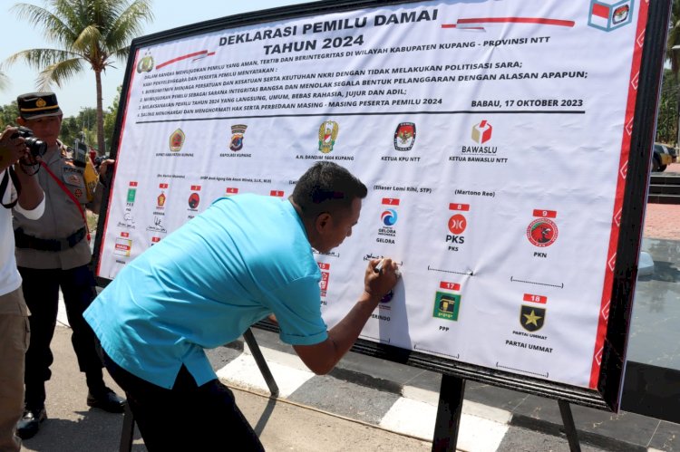 18 Parpol Peserta Pemilu 2024 di Kabupaten Kupang, Tanda Tangani Deklarasi Pemilu Damai