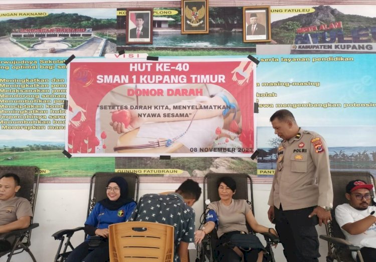 Meriahkan HUT ke-40 SMAN 1 Kupang Timur, Polres Kupang Gelar Donor Darah Dan Sosialisasi Kartu KIS