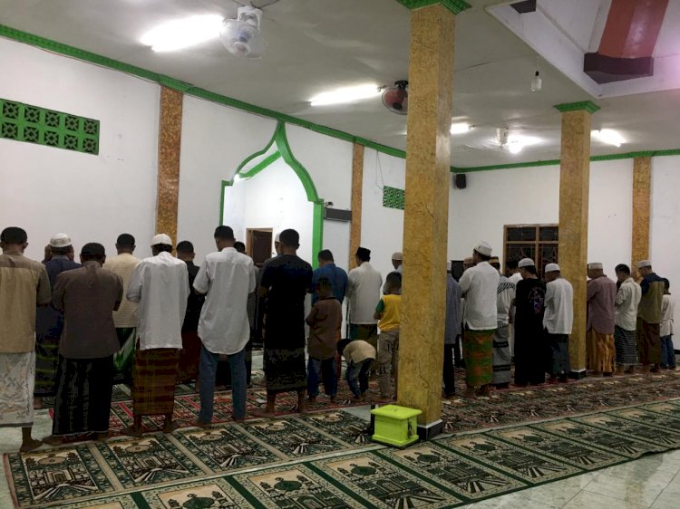 Jamin Keamanan Selama Bulan Ramadhan, Kapolres Kupang Sebar Personilnya di Masjid-Masjid