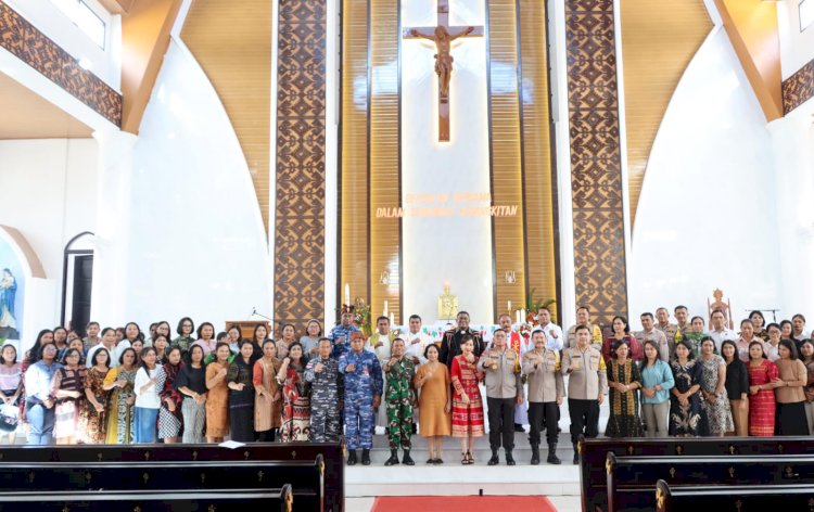 Perdana di Kupang Ribuan Personil TNI-Polri Gelar Ibadah Paskah Bersama, Kapolda NTT :  Sinergi TNI-Polri Majukan Bangsa
