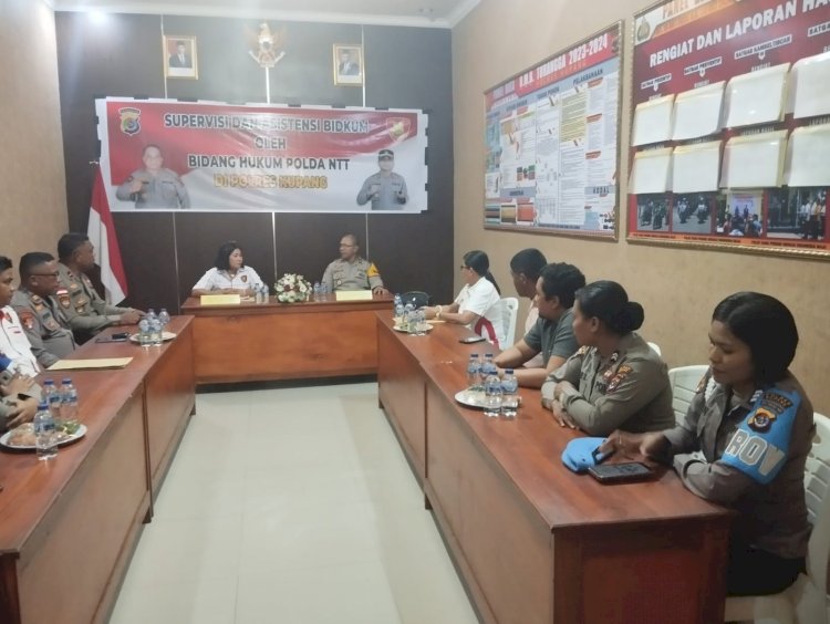 Gelar Supervisi dan Asistensi di Polres Kupang, Bidkum Polda NTT  Lakukan Sosialisasi PP No.2 Tahun 2003 dan Perpol No 7 Tahun 2022