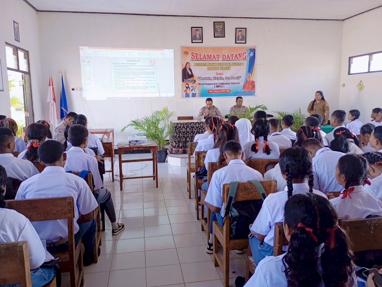 Polres Kupang Gelar Sosialisasi Napza, Seks Bebas, dan Bullying di SMAN 1 Kupang Tengah