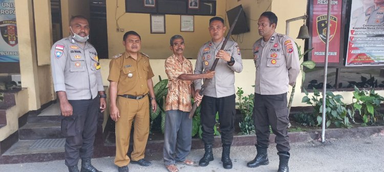 Diwariskan Sejak Tahun 1987, Senjata Peninggalan Jepang Diserahkan Cornelis Benu Kepada Polisi