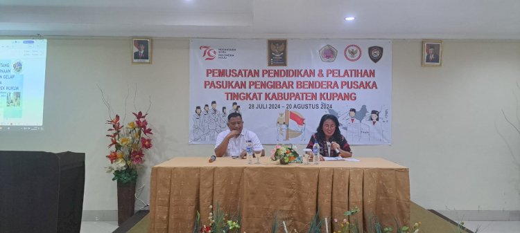 Wakili Kapolres Kupang Iptu Rusdi Tajudin Sampaikan Materi Bahaya Penyalahgunaan Narkoba kepada Peserta Paskibraka Kabupaten Kupang