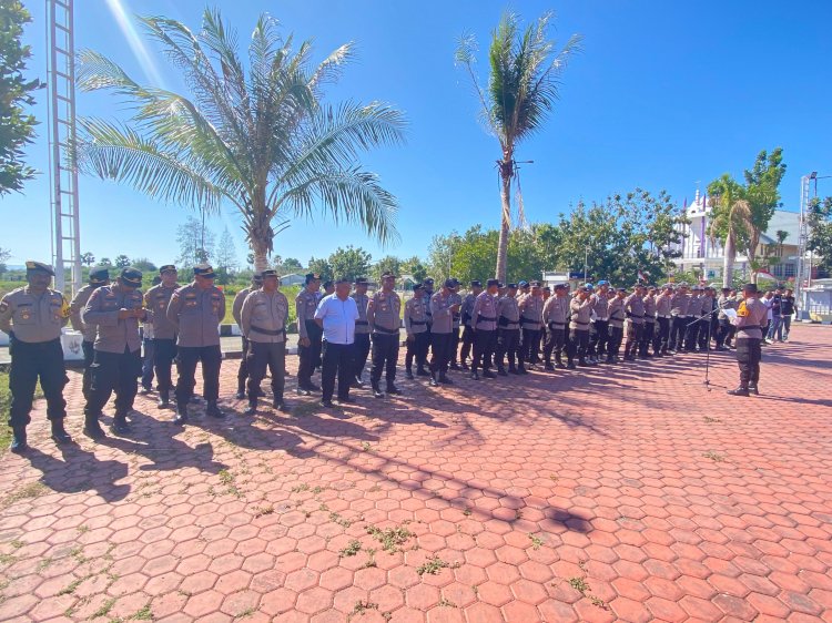 Ratusan Personil Polres Kupang Siap Amankan Tahap Pendaftaran Cabup-Cawabup Kabupaten Kupang