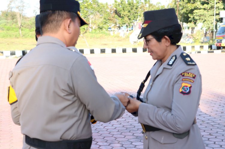 Kapolres Kupang Lantik Kompol Ribka Huberta Hangge, S.H., M.H  sebagai Wakapolres Kupang