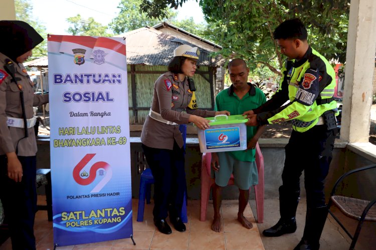 Sambut Hari Jadi ke-69, Satlantas Polres Kupang Sambangi  Kaum Difabel dan Anak Yatim di Kupang Tengah