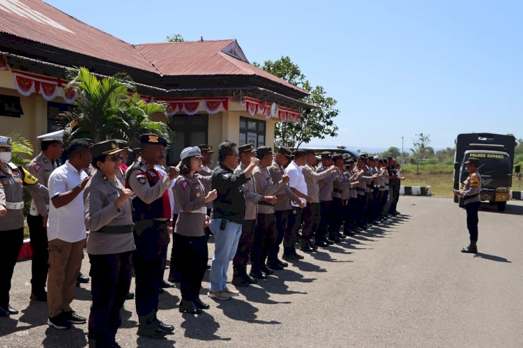 Satgas Operasi Mantap Praja Turangga 2024 Polres Kupang  Patroli Rutin  di Kantor KPU dan Bawaslu