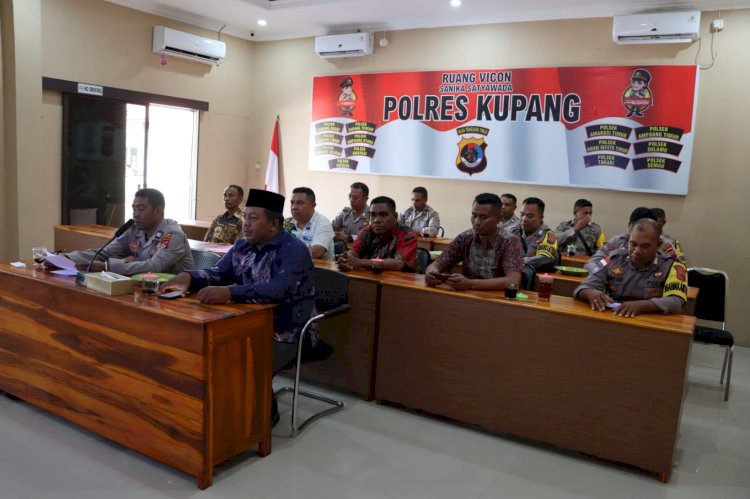 Puluhan Personil Bhabinkamtibmas Polres Kupang  Hadiri Penyuluhan Penanggulangan Terorisme dan Radikalisme