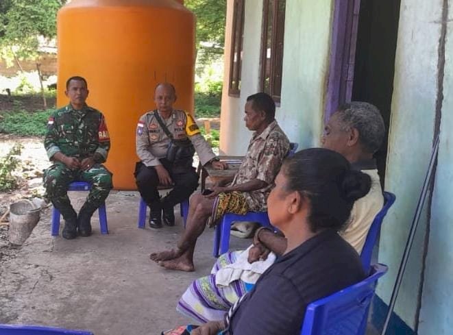 Bhabinkamtibmas dan Babinsa Desa Seki Ajak Warga Manfaatkan Lahan Pekarangan