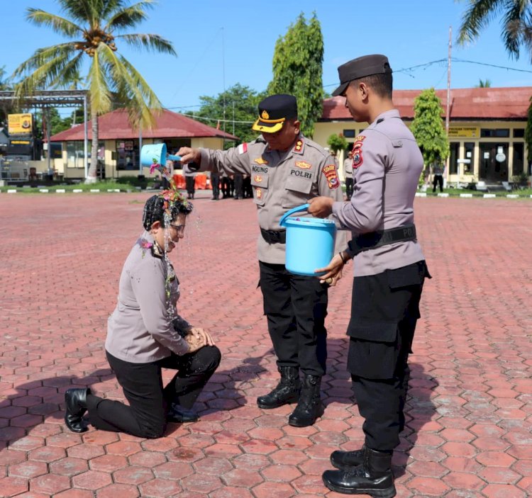 Dapat Kenaikan Pangkat Pengabdian, Wakapolres Kupang Kompol Ribka HUberta Hangge, S.H., M.H Naik Pangkat Jadi AKBP