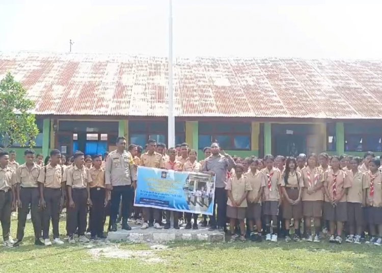 Polsek Amfoang Timur Gelar Literasi di SDN Tataum dan SMA Negeri 1 Amfoang Timur