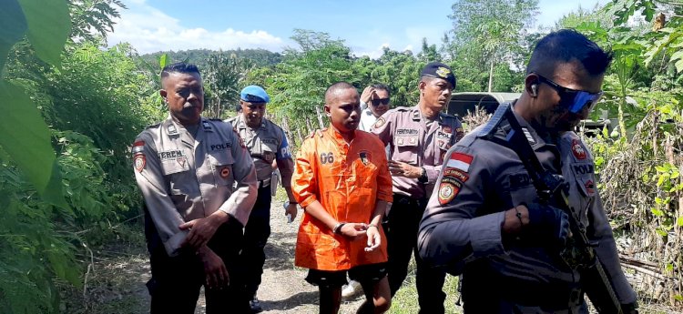 Satuan Samapta Polres Kupang Amankan Jalannya Rekonstruksi Kasus Pembunuhan di Desa Kuanheum