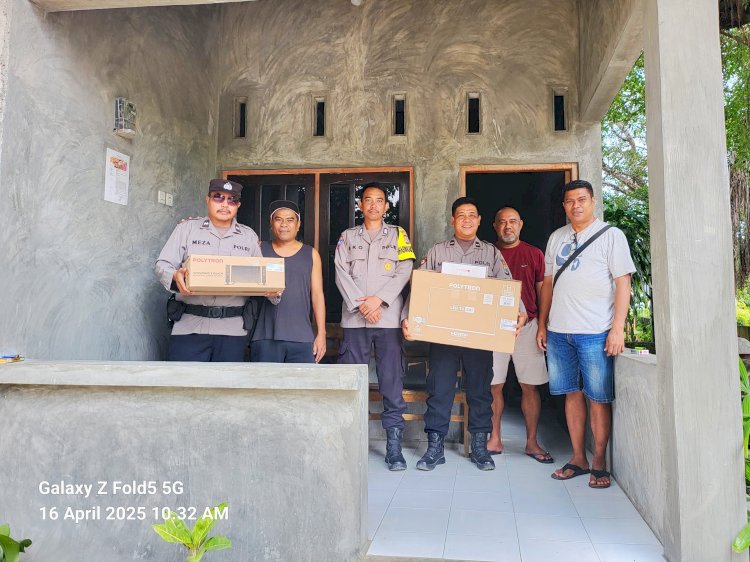 Pospol Baumata Dapat Sumbangan Televisi dan Speaker Aktif dari Warga